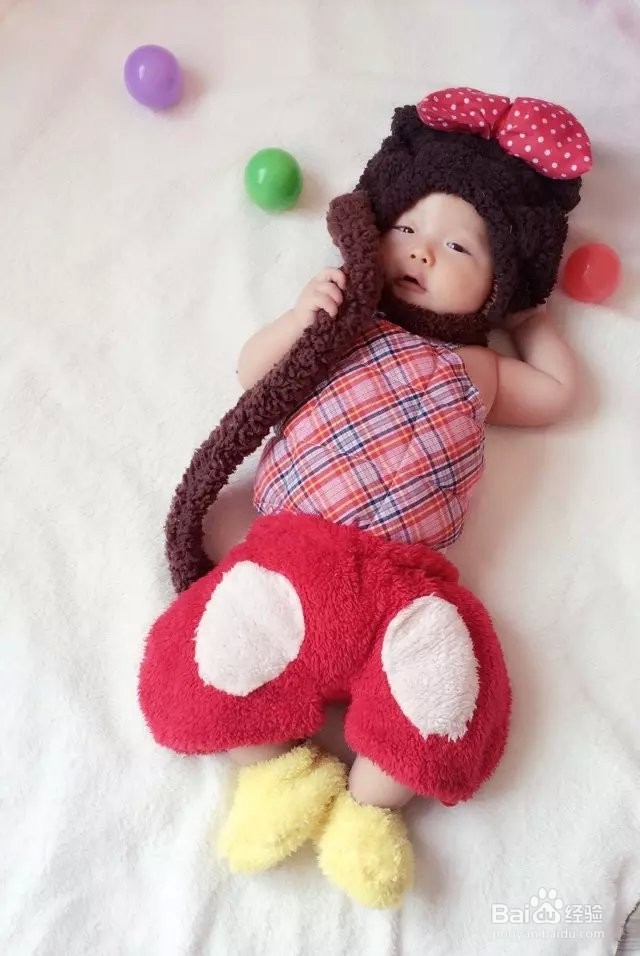 这样给宝宝拍百日照,不仅好看又省钱