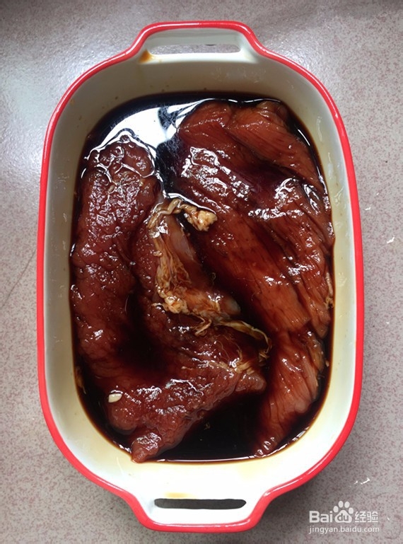 如何做出好吃的杨梅酒秘制酱里脊肉