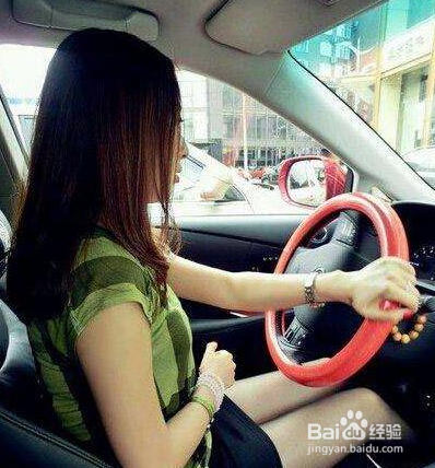 新手倒车入库方法