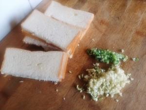 香蒜面包片怎么做