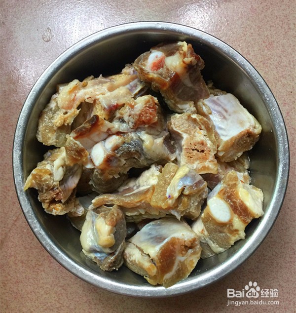 如何做出好吃的酸菜炖腊排骨