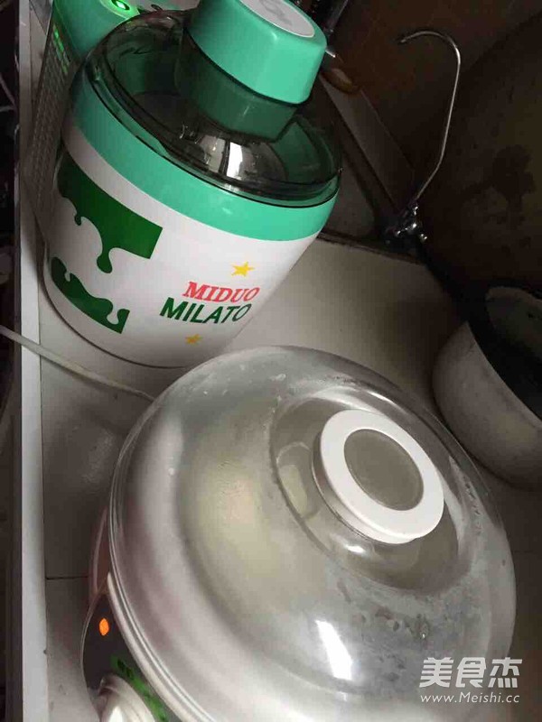 酸奶巧克力冰淇淋