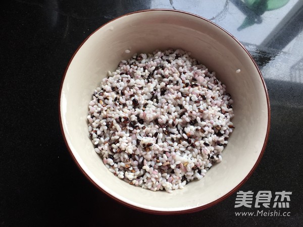 红枣核桃紫米年糕