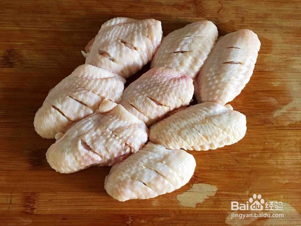 怎么做甜辣鸡翅。