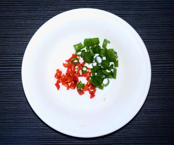 茄汁酸辣巴沙鱼汤