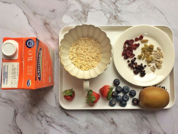 水果燕麦牛奶#10分钟早餐大挑战#