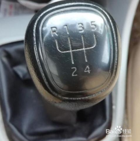 学车怎么挂一档和倒档