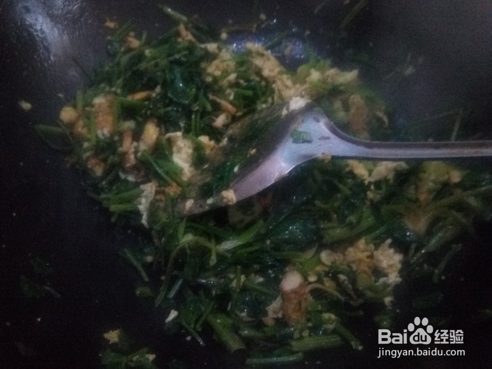 易学的香菜炒鸡蛋