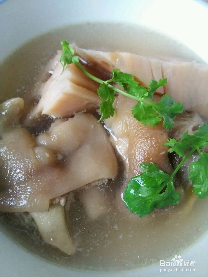 莲藕炖猪蹄的制作方法