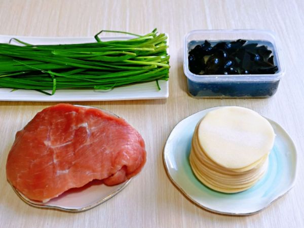 韭菜木耳猪肉水饺