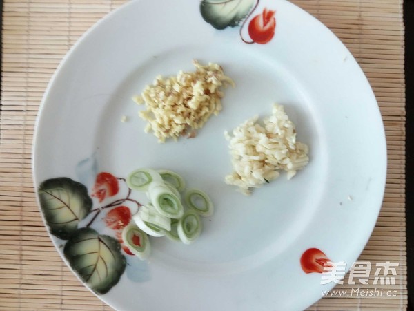 葱头黄瓜鸡蛋炒饼