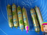 酸奶黑麦香肠面包