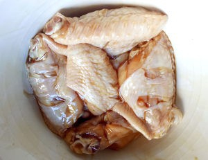 教你怎么做蒜香洋葱鸡翅