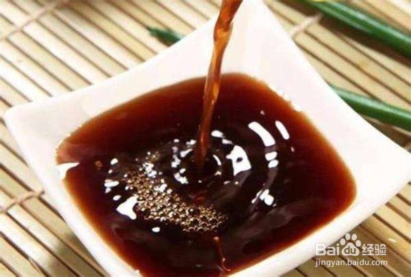如何预防冬季手脚干裂