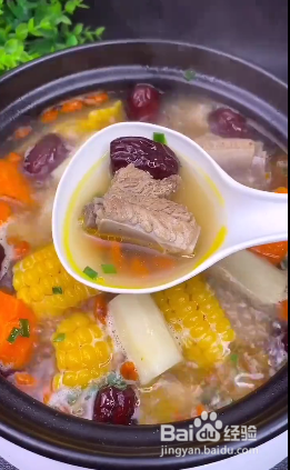 如何做玉米排骨汤？