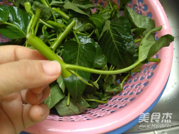 爆炒空心菜的做法