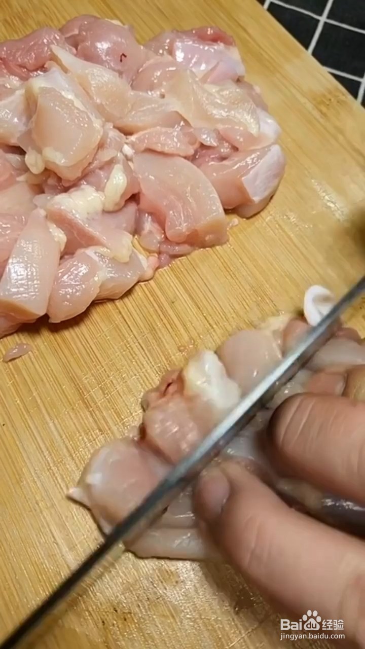 如何制作超好吃的麻辣辣子鸡