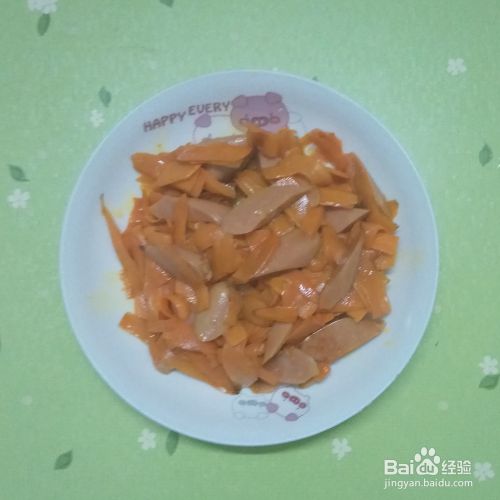 简单的家常菜 胡萝卜炒火腿肠的做法