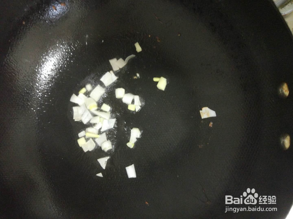 如何做黄瓜炒鸡蛋。