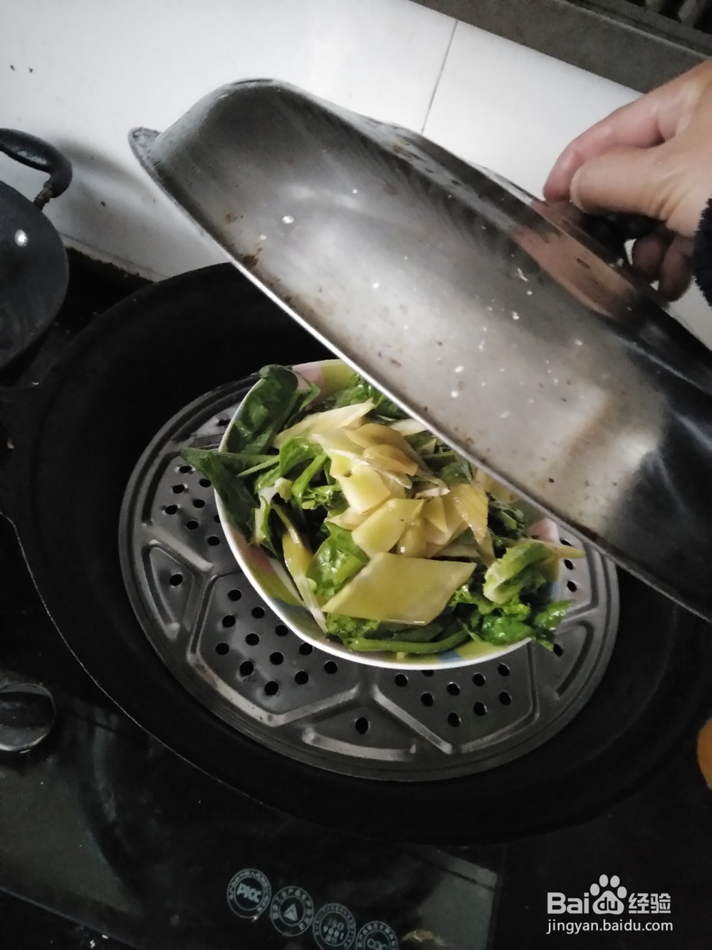 清蒸莴笋片和叶子