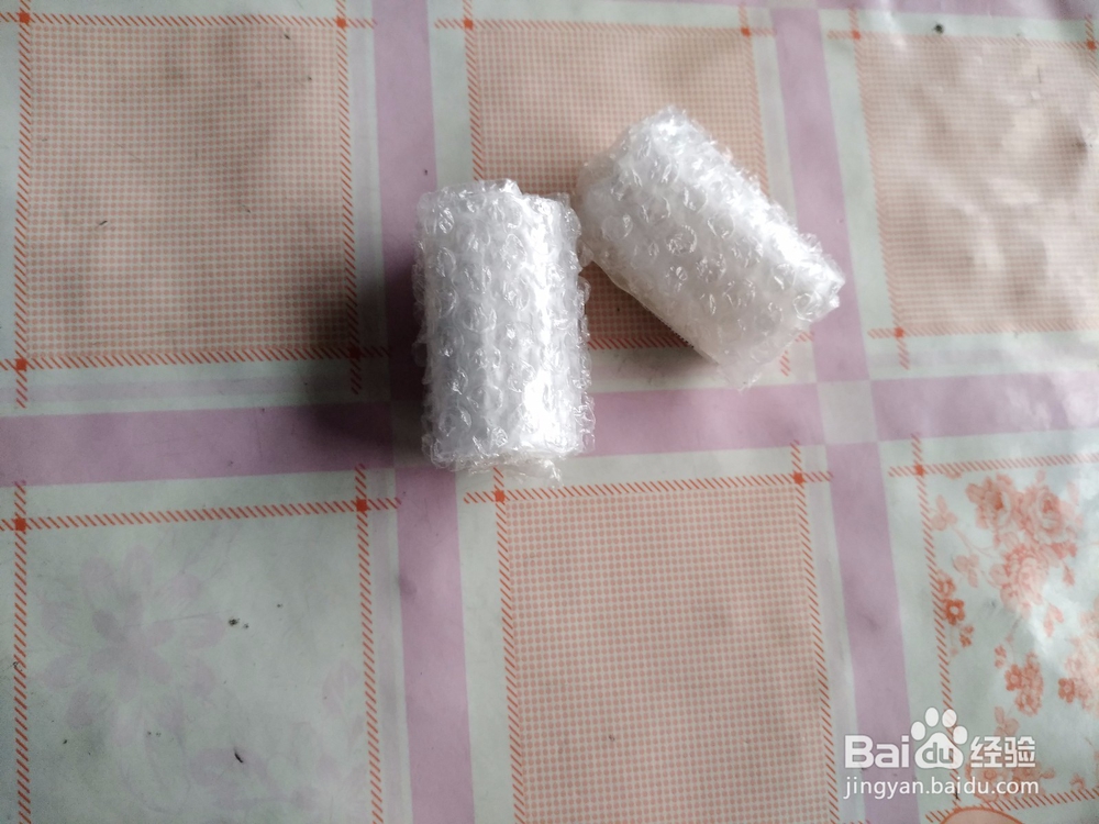 电池老化的剃须刀更换电池