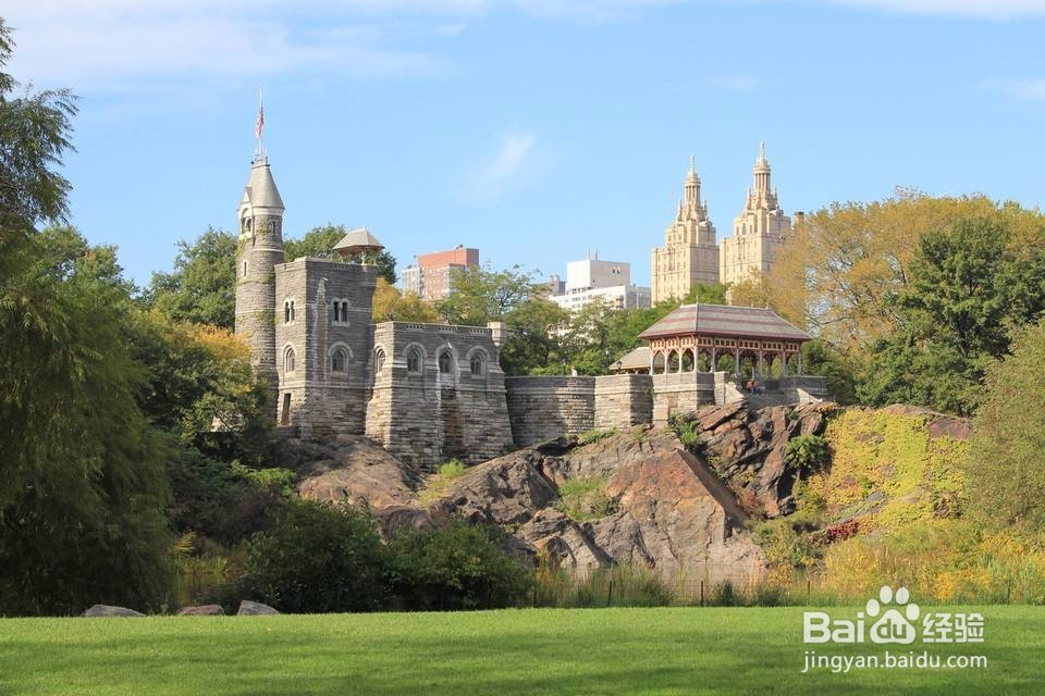 全球十大位置诡异的美丽城堡