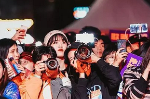 摩登天空app正在现场的登登登会员对草莓音乐节的早鸟票可以买几张?不开会员抢不到票吗