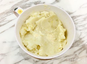 保健养生小吃届的最佳CP-鲜虾土豆饼