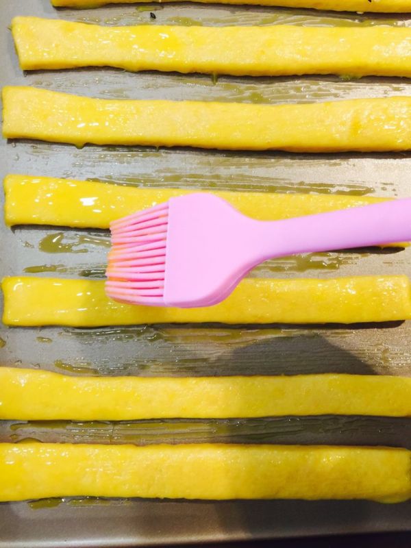 香脆芝麻红薯条