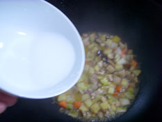 粉嫩可口的炒三丁