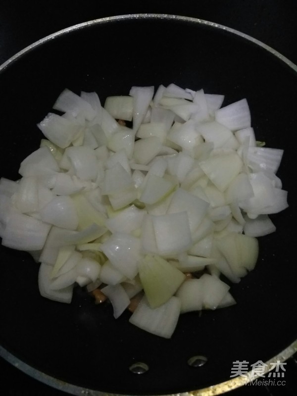 里脊肉炒洋葱