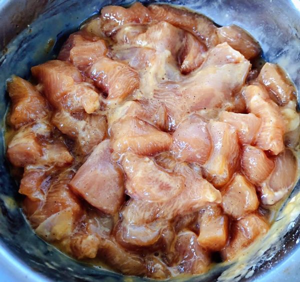 青椒胡萝卜炒鸡丁