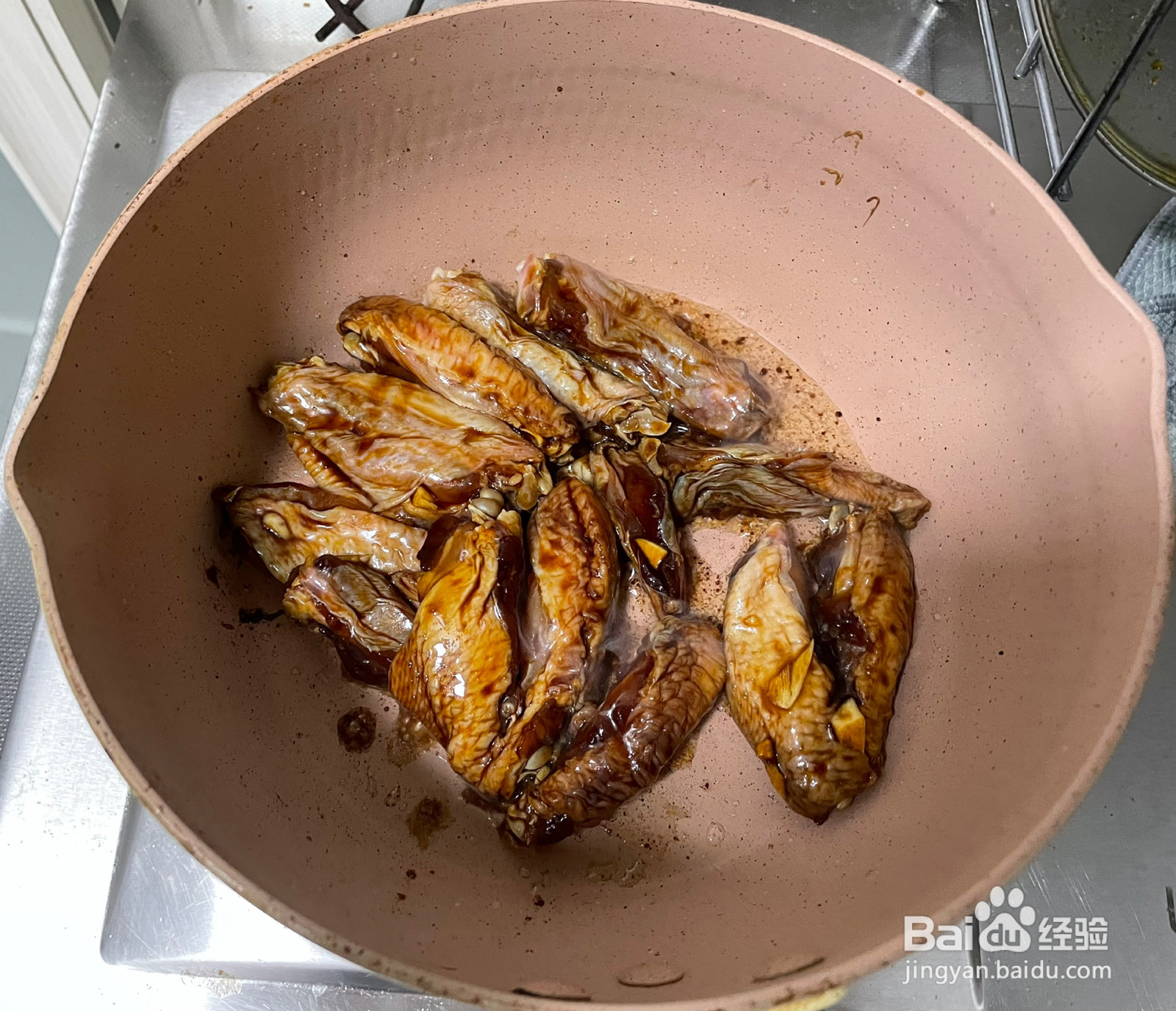 蒜香鸡翅的做法