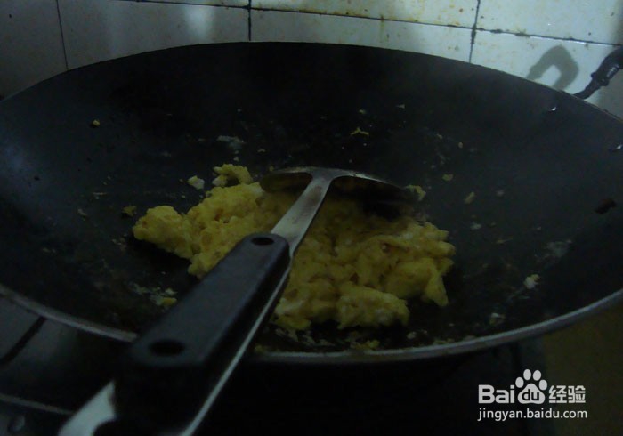 如何做家常菜新鲜西红柿炒香鸡蛋？