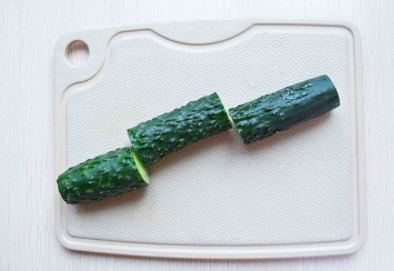 自己制作腌制黄瓜丝