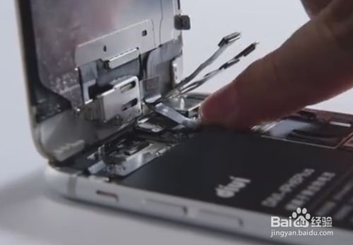 苹果手机iPhone6 plus拆机更换电池详细拆机教程