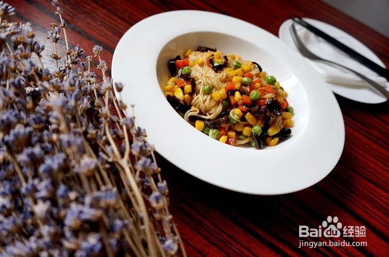 无法抵挡的五彩素菜焖面