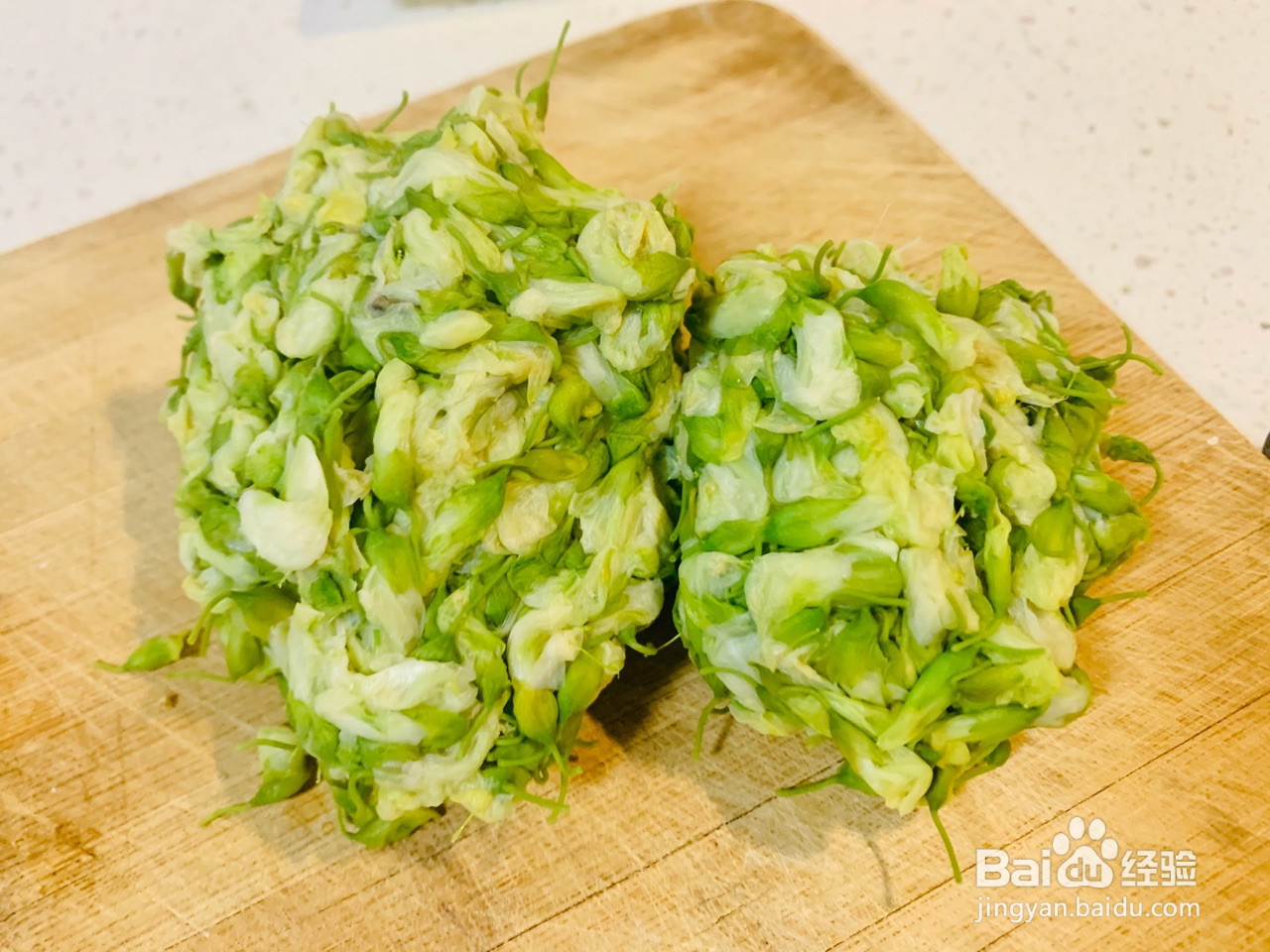 槐花肉水饺的做法