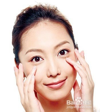 有效去眼袋的按摩方法