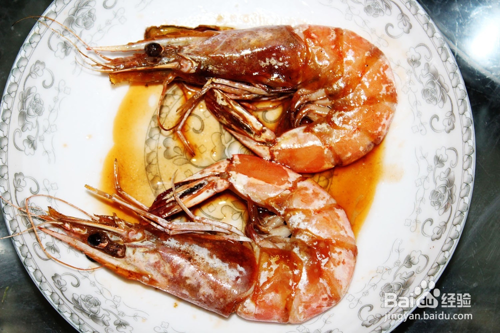 <b>对虾的做法——葱姜炒对虾</b>