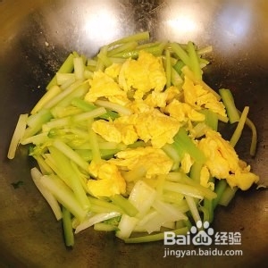 如何做出好吃的西芹炒鸡蛋