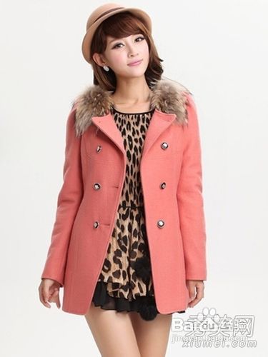 毛呢大衣冬季如何穿出迷人风采