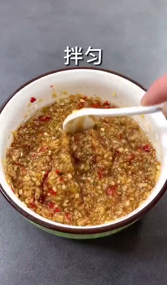 蒜蓉焖大虾怎么做