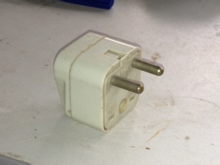 去俄罗斯旅游带的电源插头有讲究