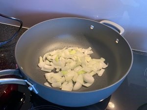 如何做咖喱牛腩