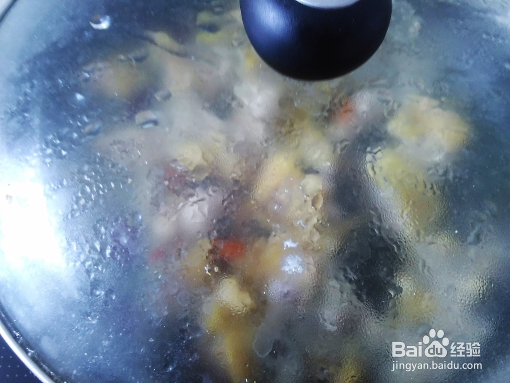 原汁原味的水灼鸡的做法