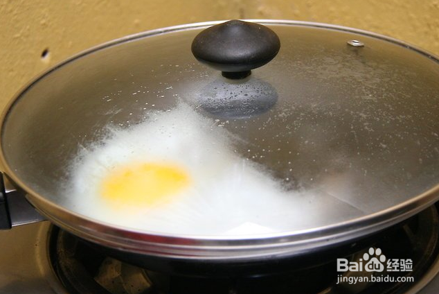 如何煎半熟鸡蛋?