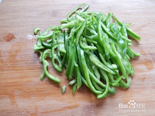 快手下饭菜:青辣椒炒鸡蛋