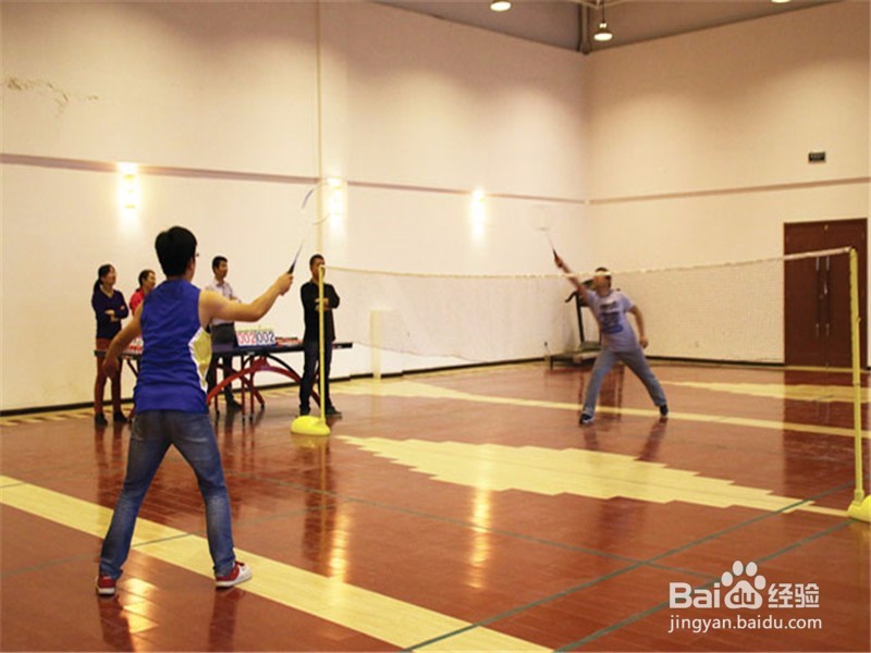 羽毛球比赛里面得分的技巧