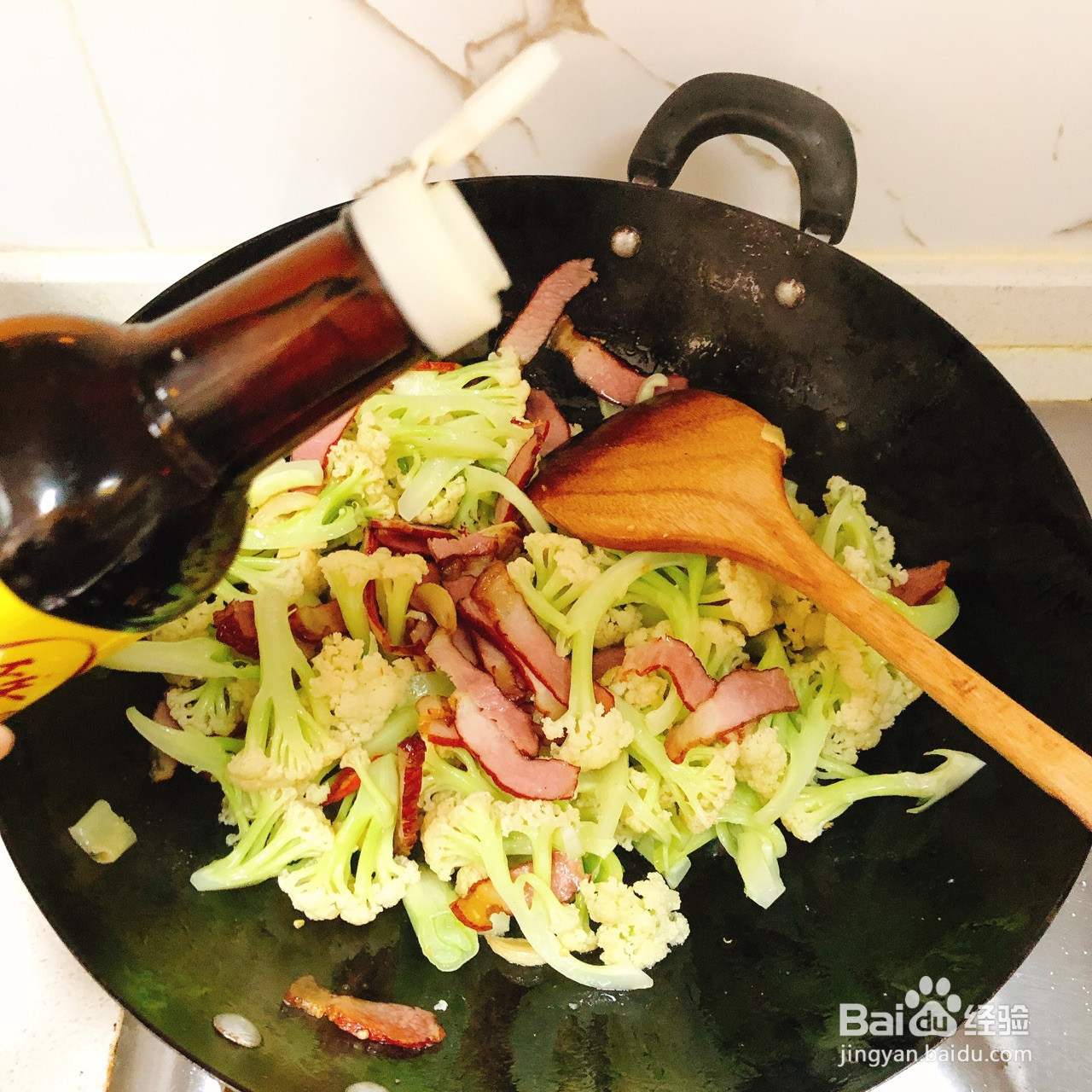 腊肉炒花菜的做法